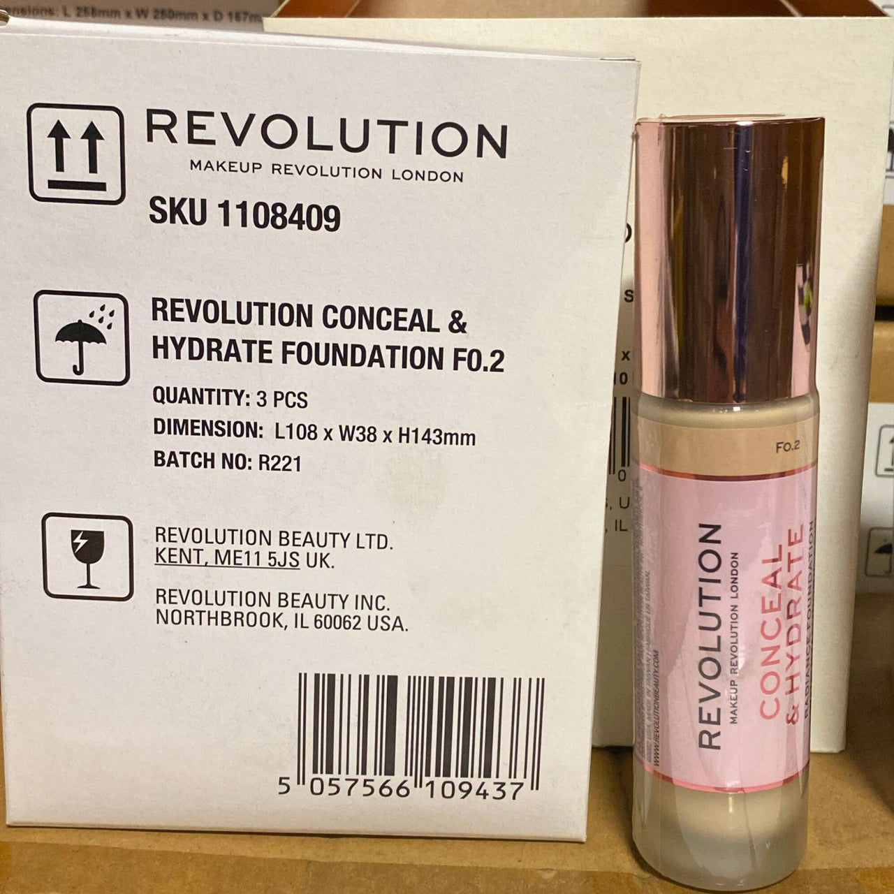 Revolution Conceal & Hydrate Radiance Foundation