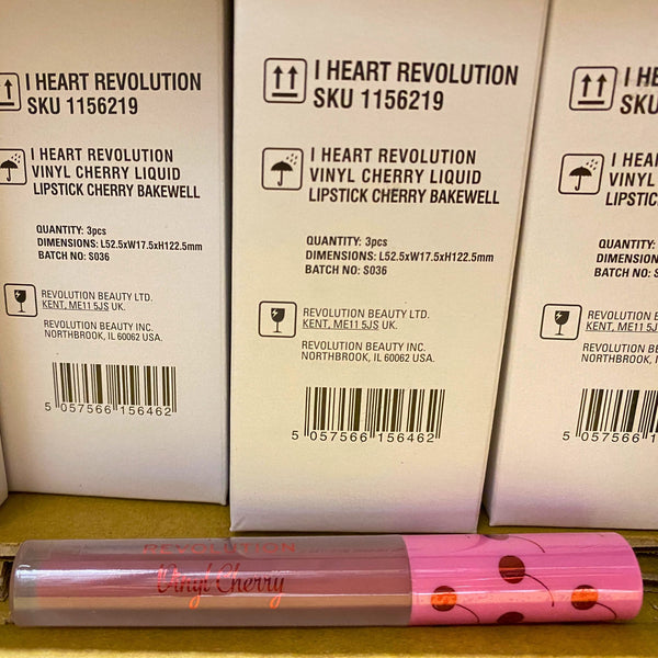 I Heart Revolution Vinyl Cherry Liquid Lipstick CHERRY BAKEWELL