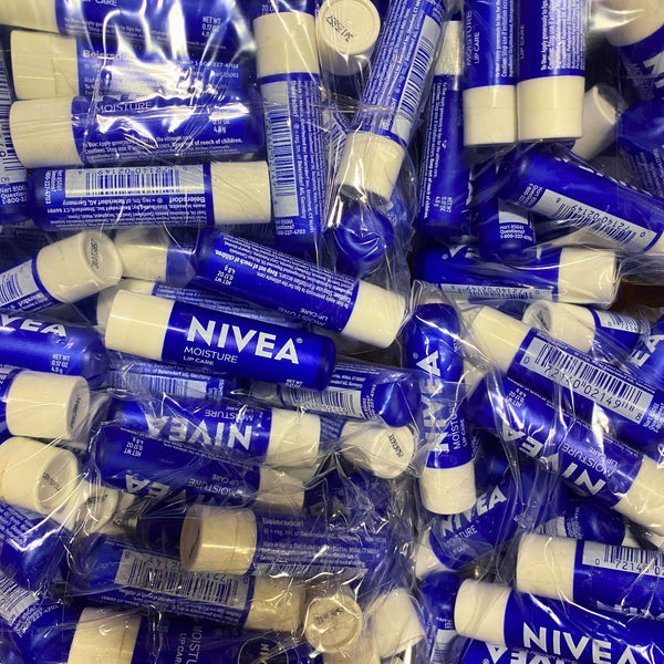 Nivea Moisture Lip Care 