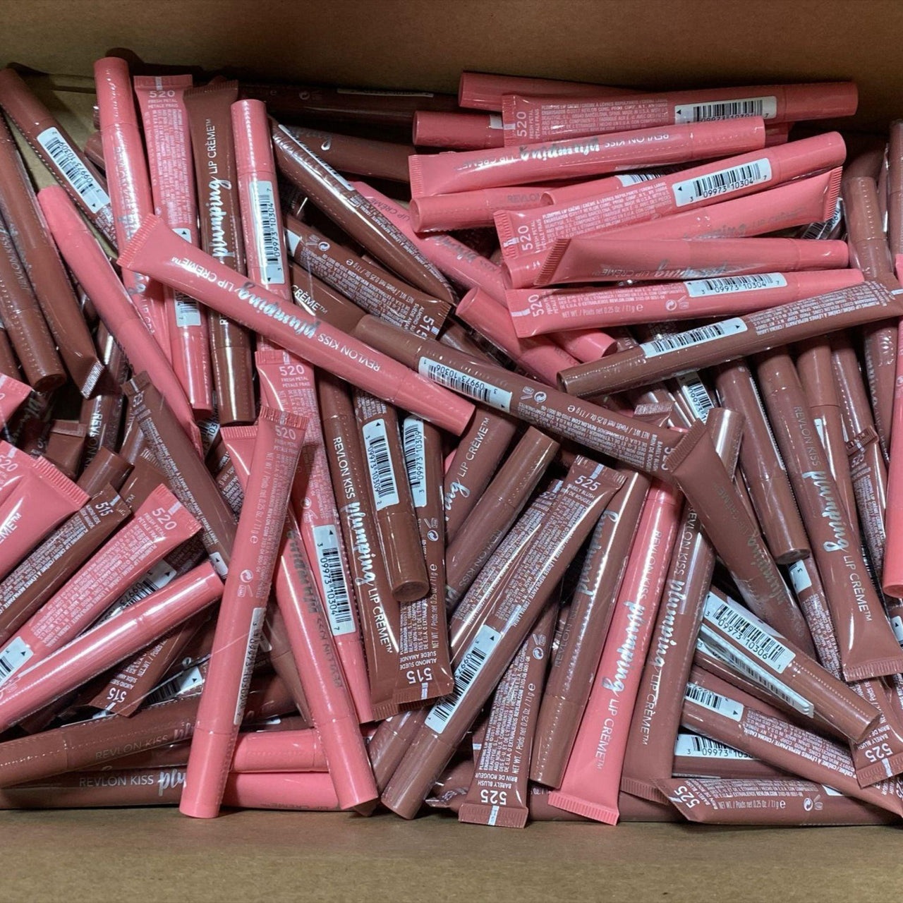 Assorted Revlon Kiss Plumbing Lip Creme (50 Pcs Lot) - Discount Wholesalers Inc