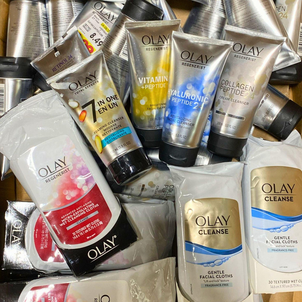 Olay Skin Mix - Includes Face Cleansers & Facial Cloths (35 Pcs Lot) - Discount Wholesalers Inc