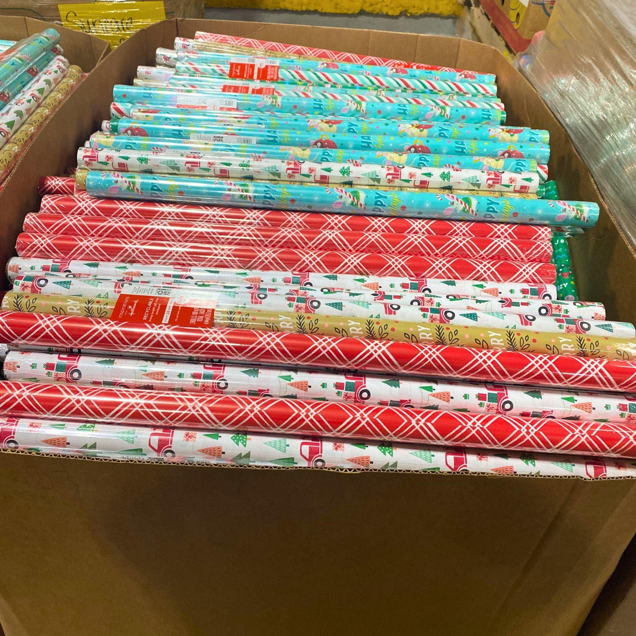 P3034- Seasonal - Christmas GayLords With Wrapping Paper - Unmanifested (Lot Pallet) - Discount Wholesalers Inc