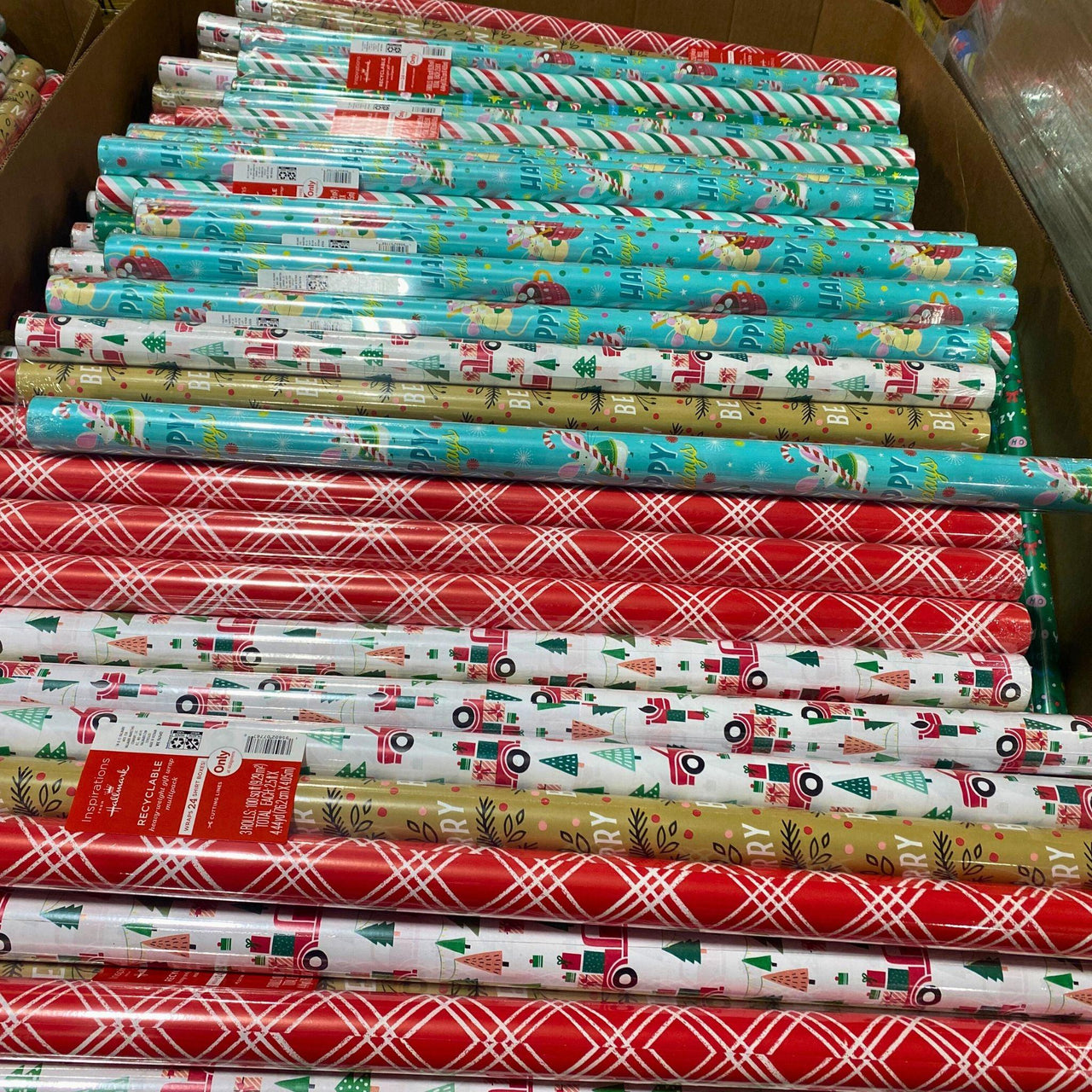 P3034- Seasonal - Christmas GayLords With Wrapping Paper - Unmanifested (Lot Pallet) - Discount Wholesalers Inc