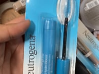 Neutrogena Makeup Mix Include Foundations,Powders,Primers,Concealers,Lips and More (100 Pcs Lot)