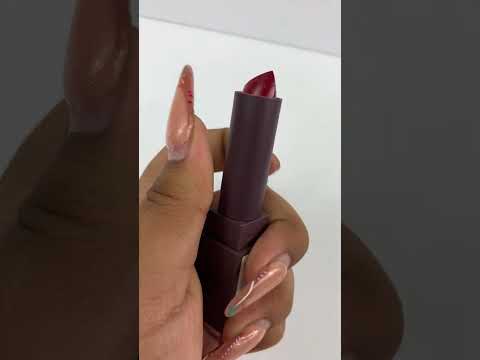 Burt's Bees Satin Lipstick 520 Scarlet Soaked 