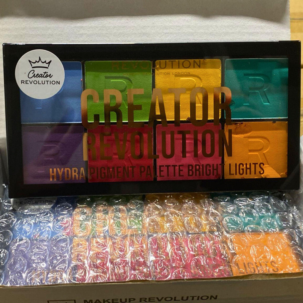 Revolution Creator Revolution Hydra Pigment Palette Bright Lights (30 Pcs Lot) - Discount Wholesalers Inc