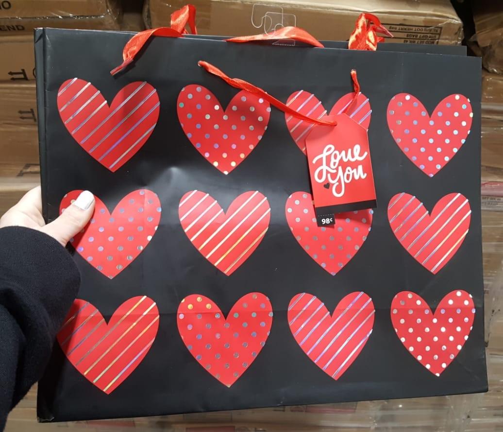 Valentine Gift Bags - 125 cases (3000 Pcs Pallet) - Discount Wholesalers Inc